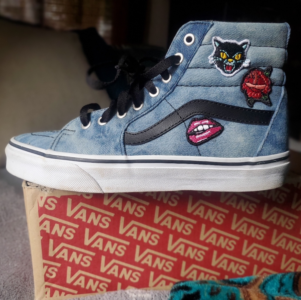 Vans - Picture 3 of 4